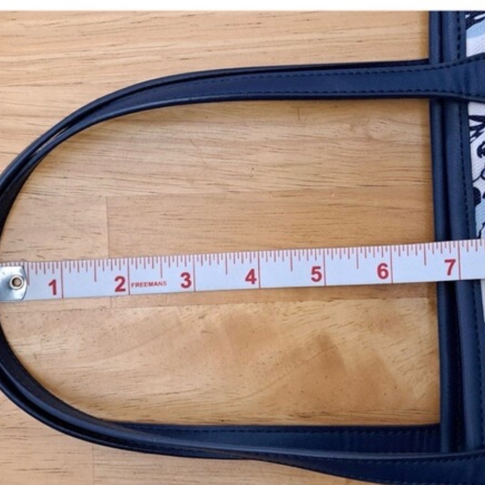 Vera Bradley "Perennially Cream" Pattern Blue Floral Purse - Picture 12 of 13